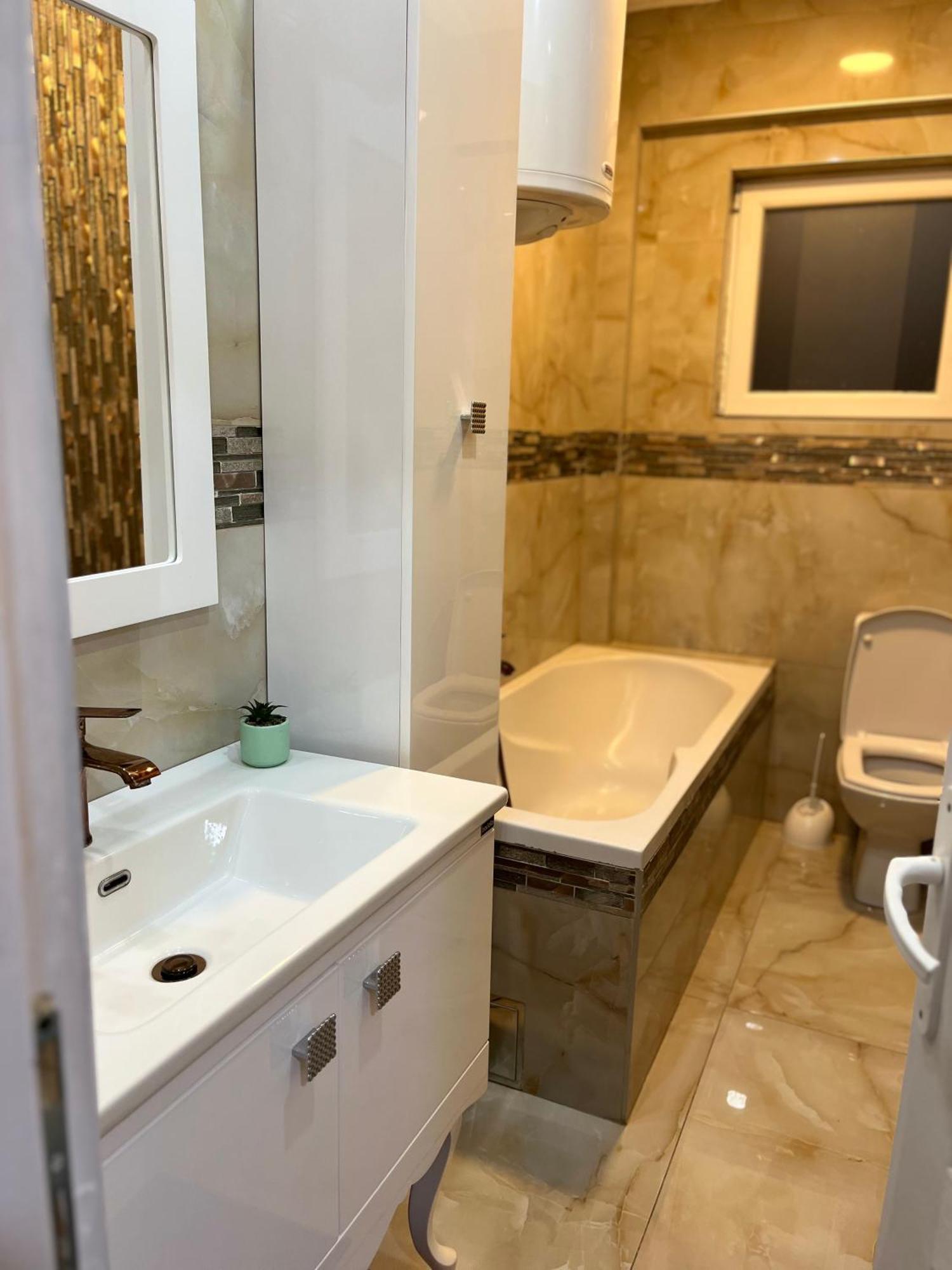 Apartment Wellness Belgrado Esterno foto